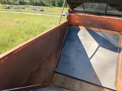 Used GRAVEL SPREADER _UNKNOWN_ Misc Spreaders Michigan US | Miedema Asset Management Group #1320840
