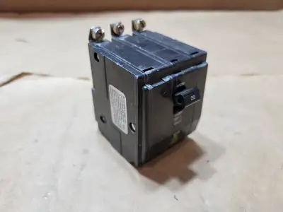Used SQUARE D QOB320 Switchgears British Columbia CA | Lenmark #1438493