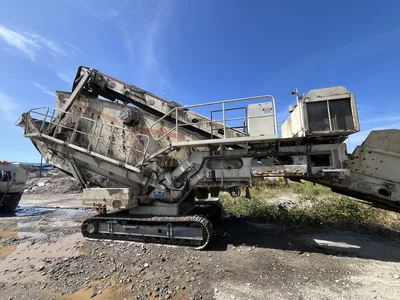 Used 2003 _UNKNOWN_ _UNKNOWN_ Vibratory Screens Oregon US | KNM Equipment Sales & Service #1488921