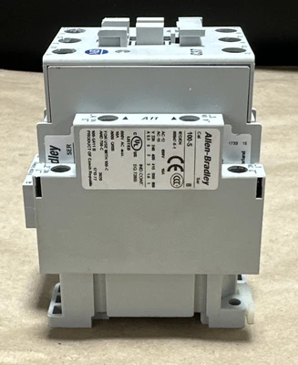 NEW Allen-Bradley 100C3700