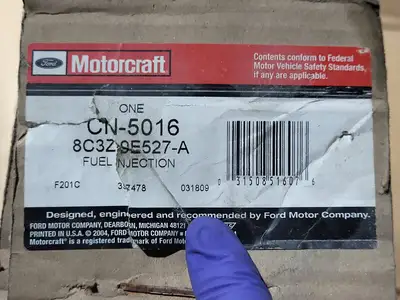 USED FORD 8C3Z-9E527-A