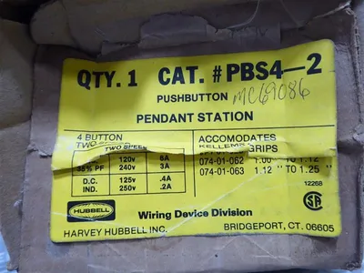 Hubbell PBS4-2 Pushbutton Pendant Station 4 Button 2 Speed New NIB