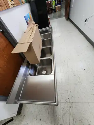 New | in-Stock Advance Tabco New Advance Tabco 9-4-72-18RL 110" 4 Compartment Sink w/ 16"L x 20"W Bowl, 12" Deep Sinks Illinois US | Falcon Restaurant Supply #1376767