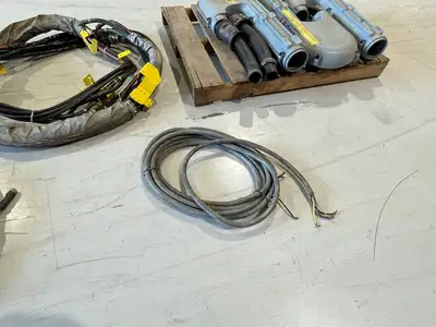 Used Leoni Robot Cable Management System Robot Parts Michigan US | Maverick Industrial Sales #1467894