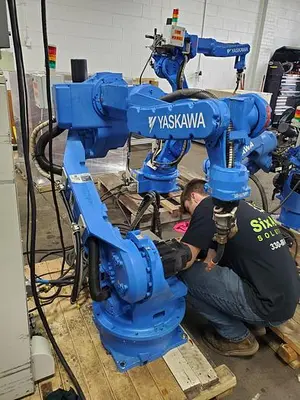 USED 2014 YASKAWA MOTOMAN MA1900