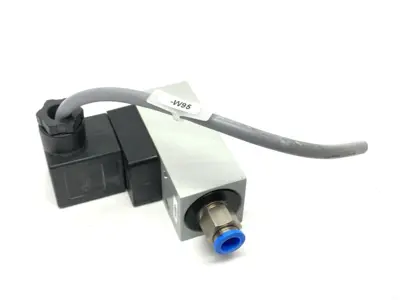 USED SMC PRESSURE SWITCH, RELATIVE PRESSURE EN 60947-5-1 STAND.