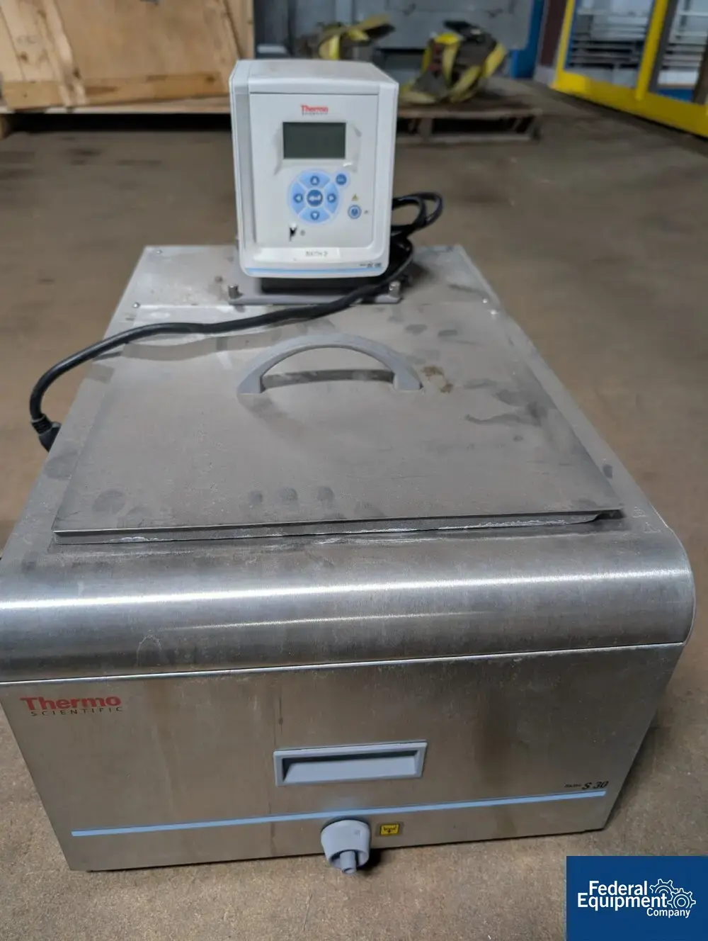 Used Thermo Scientific Thermo Scientific HAAKE S30 Heated Circulating Water Bath with SC100 Digital Circulator Baths / Circulators Michigan US | Federal Equipment Company #1512794