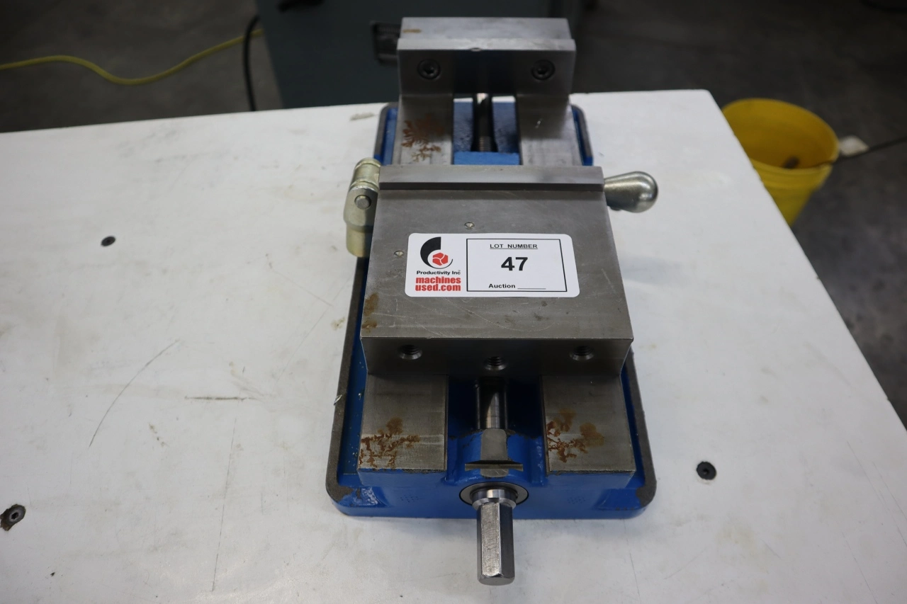 Used KURT WORKHOLDING SOLUTIONS D688 Vises Minnesota US | Machinesused.com #1365983