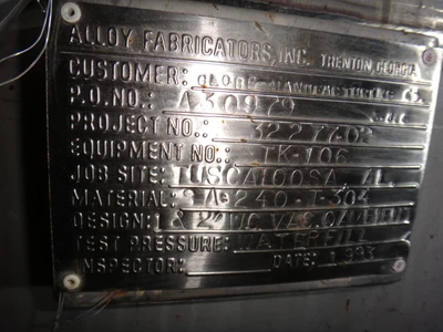 9,330 Gallon 304 Stainless Vertical Tanks