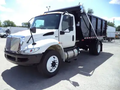 Used 2019 INTERNATIONAL _UNKNOWN_ Hooklifts & Roll-Offs Florida US | TLC Truck & Equipment #1568913