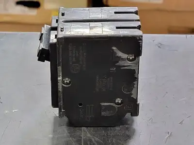 USED SQUARE D HOM245