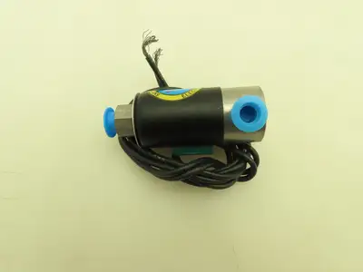 Honeywell Skinner B4LX24 Solenoid Valve 3-Way NC 24VDC 75 PSI 1/8" NPT