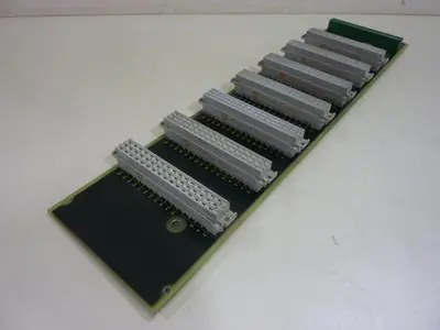 USED SIEMENS 6ES5 700-2LA1