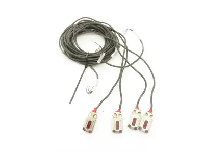 Keyence PR-FB30P3 Mini Photoelectric Sensor Flat Reflective 64" Cable  Lot of 4