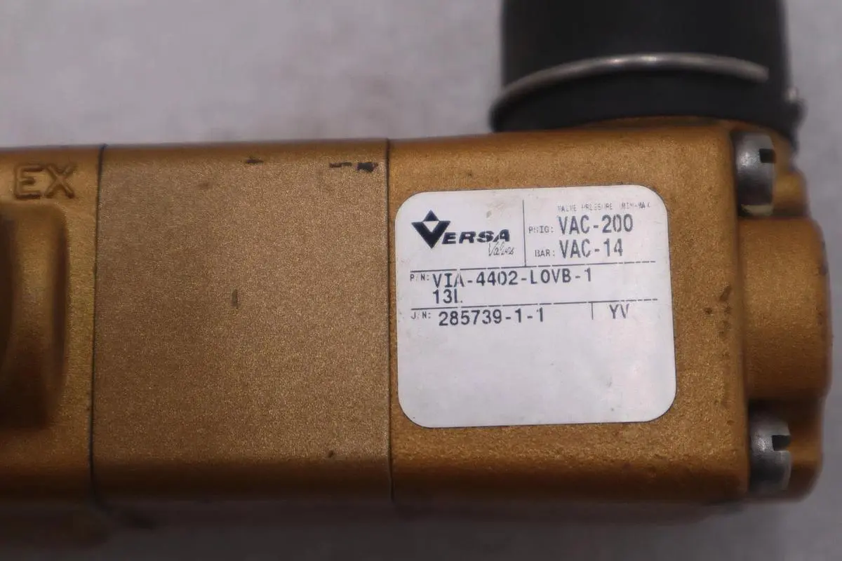 NEW VERSA VALVES VIA-4402-LOVB LOCK OUT VALVE 1/4NPT STOCK 4586