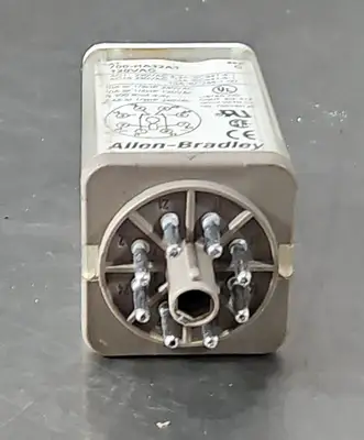 USED Allen-Bradley Allen-Bradley 700-HA32A1