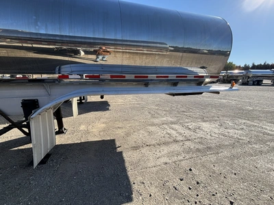 Used 2021 WALKER MILK TANKER TRAILER Liquid Supply Trailers Michigan US | Miedema Asset Management Group #1709468