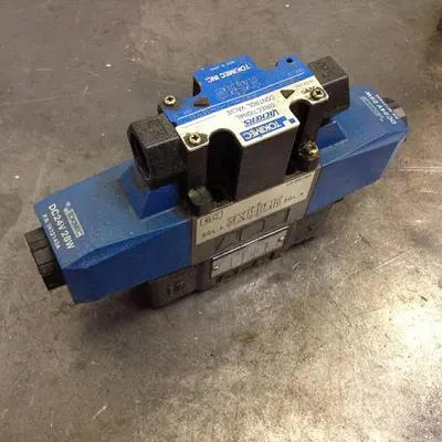 USED VICKERS DG4V36CMP7H750JA100