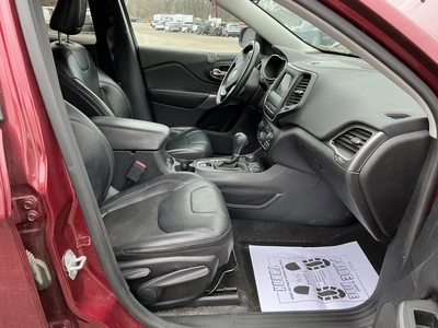 USED 2019 JEEP CHEROKEE