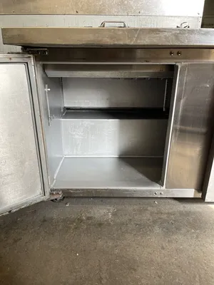 174-0117 Continental SW60 60” Pan Rail Self Contained Prep Table Cooler