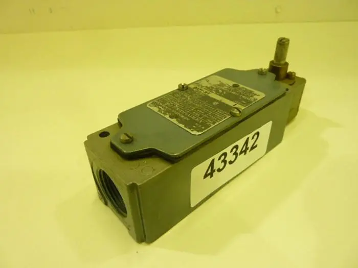 Used ALLEN BRADLEY 802T-HT SER 1 Relays & Switches Michigan US | Ideal Machinery #590224