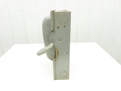 Square D NA 100A Fusible Disconnect Safety Switch Single Throw 3Ph 600V 3 Pole