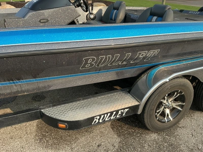 Used 2018 BULLET 21XRS Boats (Misc) Michigan US | Miedema Asset Management Group #1423319