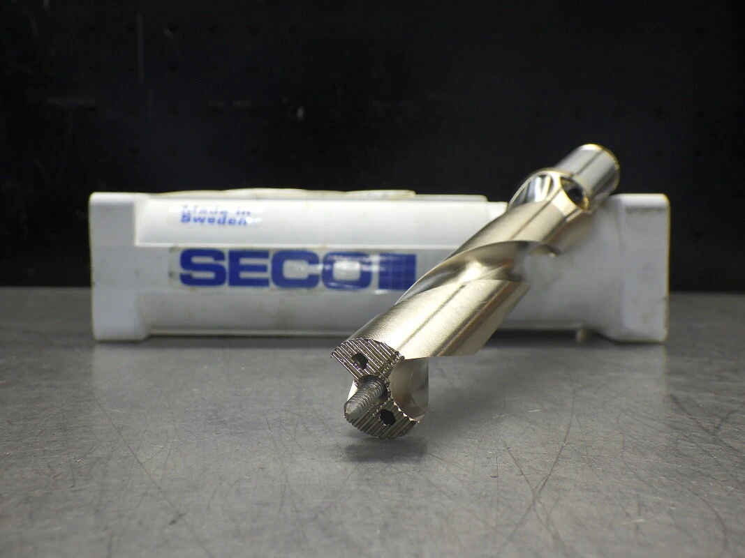 SECO 3/4"-51/64" Coolant Thru Drill 3/4" Shank SD105-19.00/19.99-95-0750R7 (LOC2982B)