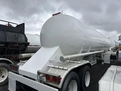 Used 1966 LUBBOCK _UNKNOWN_ Tanker Trailers Indiana US | Lakeshore Equipment Sales #1546594