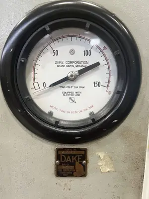 USED USED DAKE PRESSES DAKE 27-818 PRESS