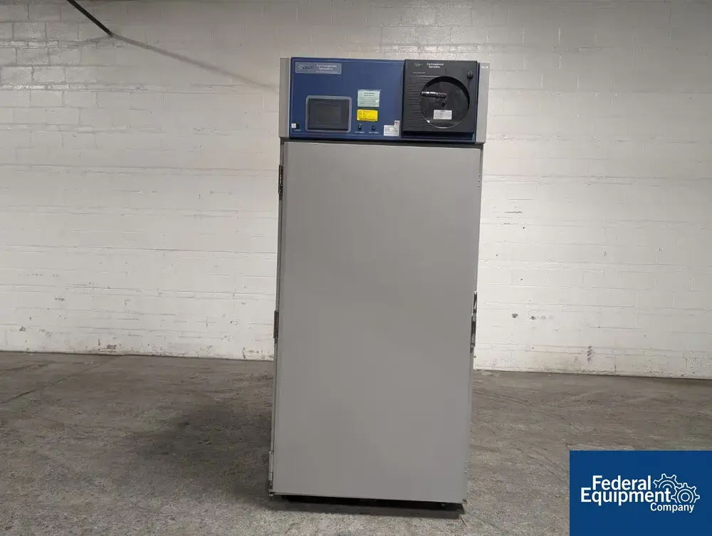 USED Environmental Specialties 33.8 Cu Ft Environmental Specialties Environmental Chamber, Model ES2000 CS