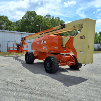 USED 2013 JLG 800AJ