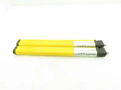 Allen Bradley 440L-P4J0480YD Light Curtain Guardmaster Receiver/Transmitter Set