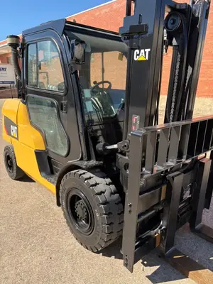 Used 2016 CATERPILLAR DP55CN1 Internal Combustion Forklifts: Pneumatic Tire Texas US | 4K Lift Co #1503976