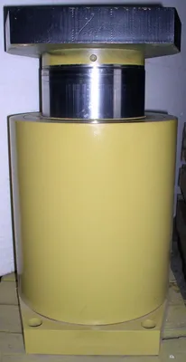 565 Ton Atlas / Parker Hydraulic Cylinders; 5" str.; 12" bore, 9" rod, 10,000 psi; 33 in stock