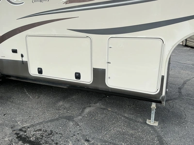 Used 2012 CROSSROADS RUSHMORE 34SB Campers, Caravans, Motorhomes Michigan US | Miedema Asset Management Group #1406929