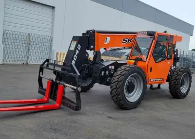 Used 2013 SKYTRAK 8042 Misc Forklifts Colorado US | Discount Forklift #1362684