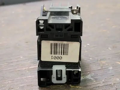 USED ALLEN-BRADLEY 700-F400A1