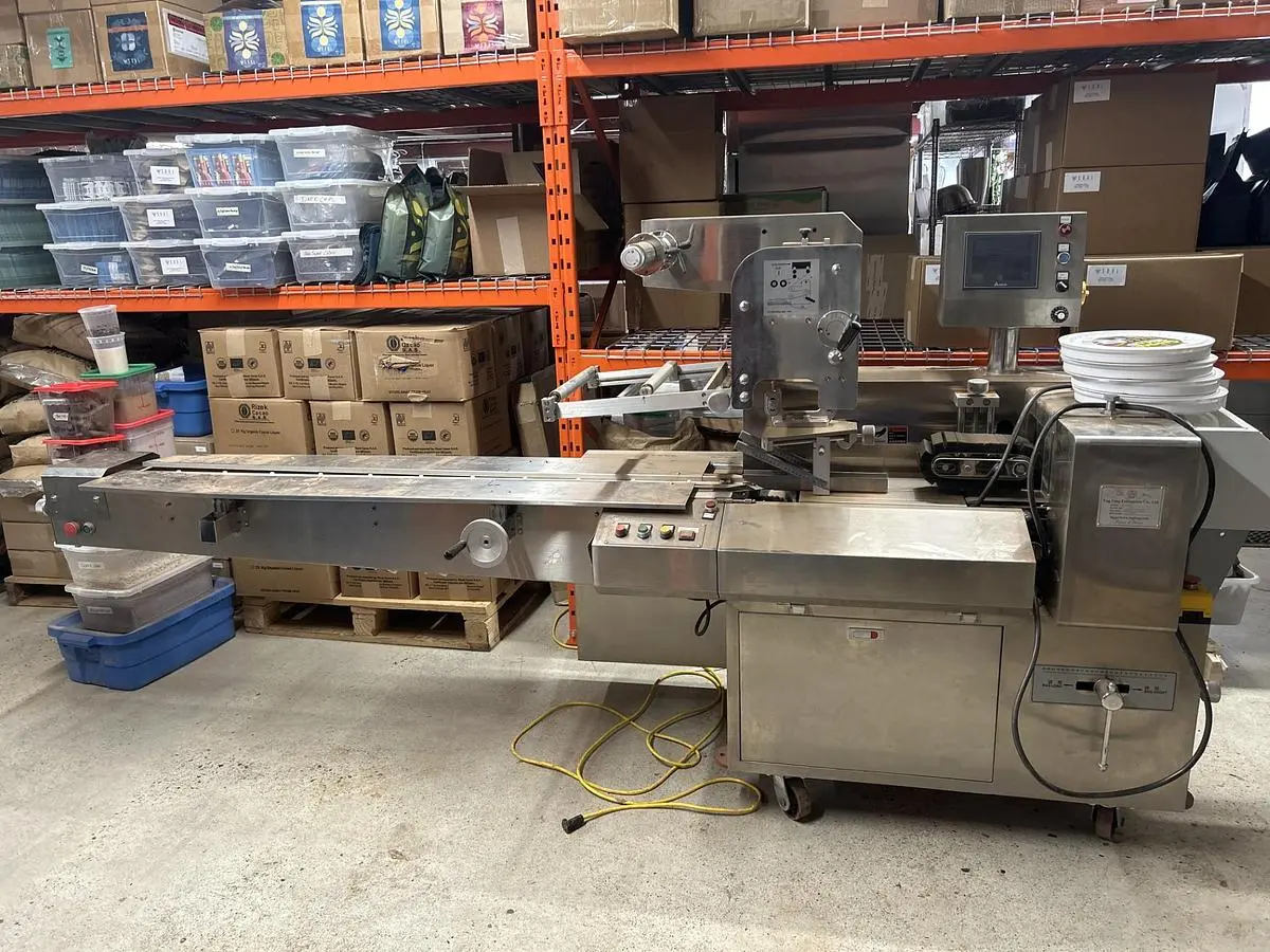 Used YF Flow Wrapper Model BJ-350