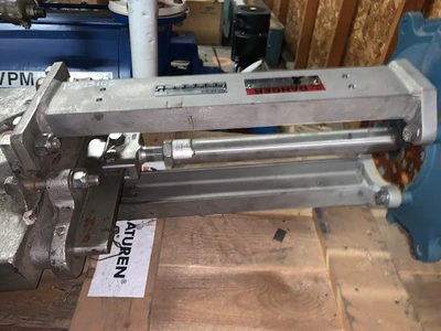 Dezurik 12" 150# Knife Gate Valve Air Operated New Storeroom Spare