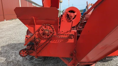 USED 1957 FORD 971
