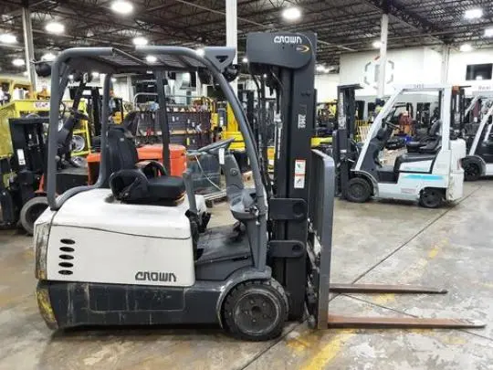 Used 2022 CROWN SC5245-35 3-Wheel Stand up Electric Counterbalance Forklifts | Russell Equipment #723865