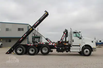 New | in-Stock 2026 INTERNATIONAL HX Rolloff Trucks Texas US | Roll Off Truck World #1491797