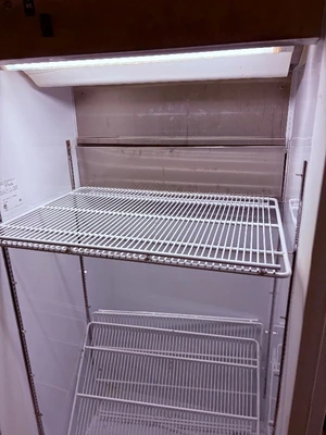 Upright Commercial Refrigerator w/ glass door
