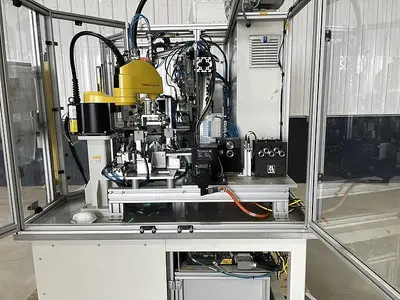 Used FANUC N95 FACE MASK NOSE CLIP FANUC ROBOTIC ASSEMBLE AND ATTACHING CELL BY ACE NEW 2020 Robotic Welding Cells | Harbor Machinery Inc. #1283350