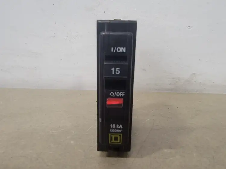 Used SQUARE D QOB115 Switchgears British Columbia CA | Lenmark #367176