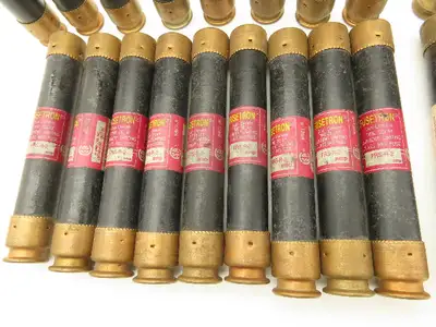 Bussman Fusetron Dual-Element Time Delay Fuses 600V 3.2A 2A 1.25A Mix Lot of 27