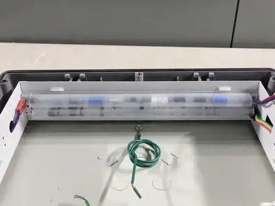 NEW THOMAS & BETTS LH1GSDCW