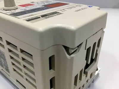 USED YASKAWA CIMR-J7AA20P1