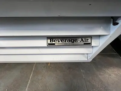 Beverage-Air MT-35 White Two Section Glass Door Merchandiser RefrigeratorBeverage-Air MT-35 White Two Section Glass Door Merchandiser Refrigerator